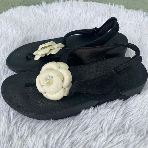 FitFlop Women's Black Suede Thong Sandals Floral Design Size 7 - Picture 1 of 8